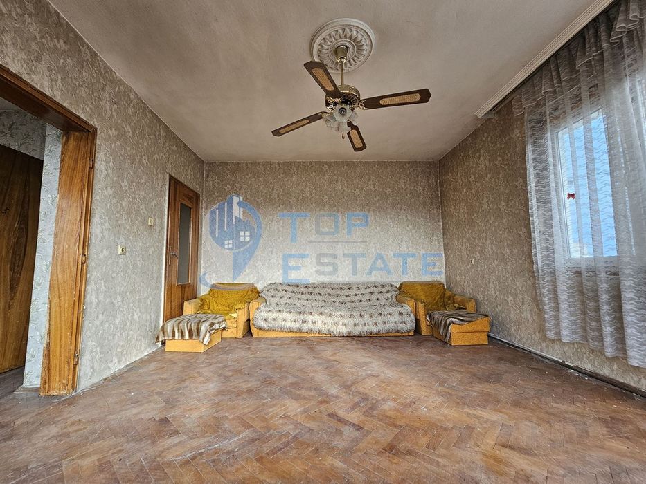 Продава се Четиристаен апартамент в Полски Тръмбеш - 142 кв.м за 293 €/кв.м - Снимка #1