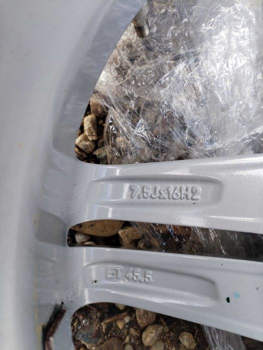 Джанти Мерцедес 16