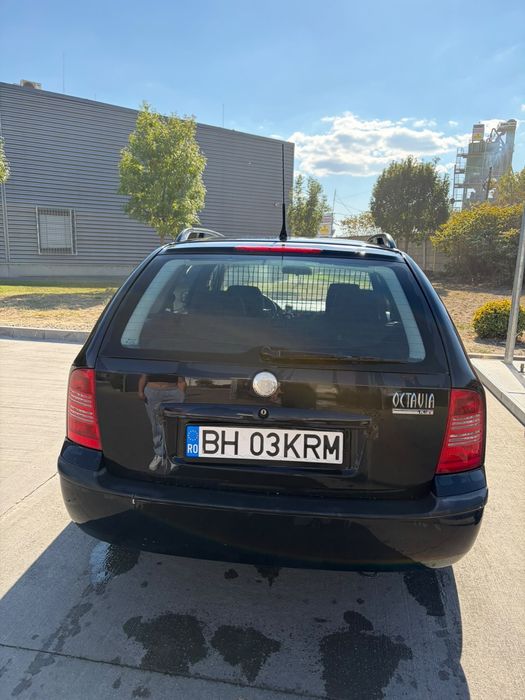 Vând skoda octavia