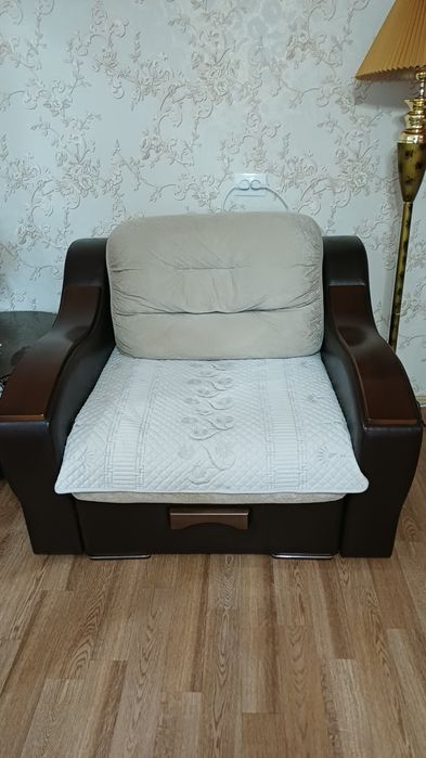Продам мягкий уголок