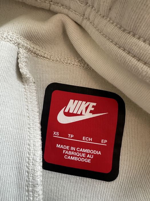 Nike tech marimea xs