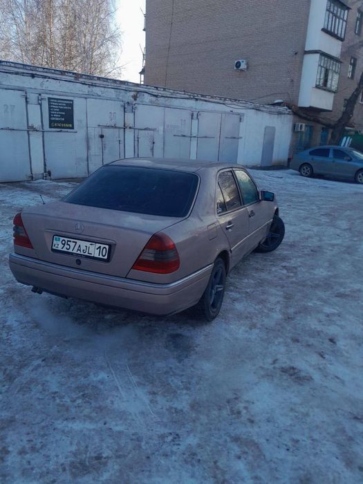 Продам mercedes 202