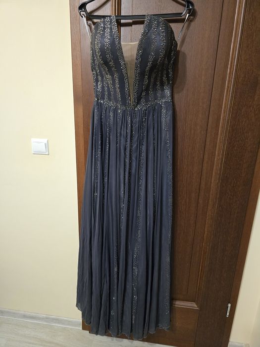 Строго официална бална рокля