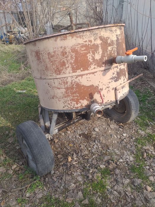 Продаю Бетоносмеситель