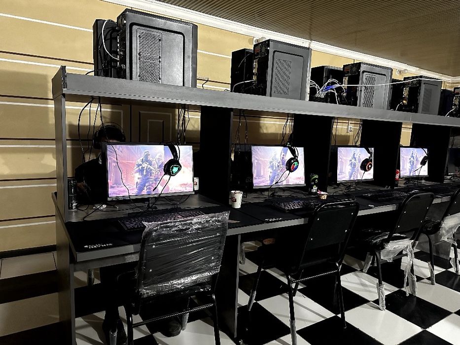 Kompyuter xona sotiladi