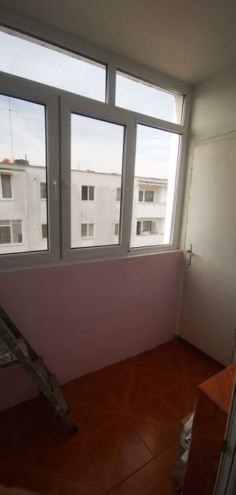 Închiriez apartament cu 2 camere, complet mobilat și utilat. Detalii la tel.07285012233