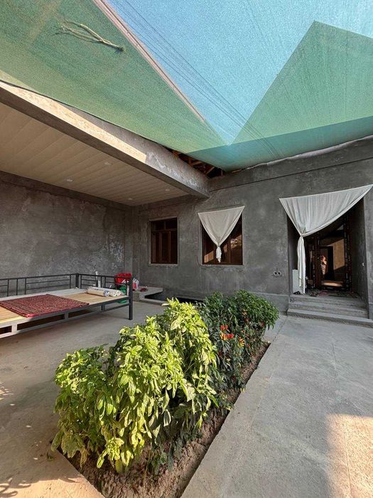 Бунедкор  махалла 4 сотки  участок Фасад 18  на 22 метров 16 йиллик