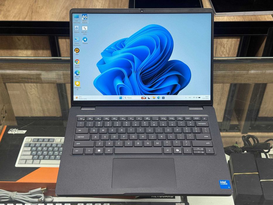 DELL Pro 14 Core 5 120U RAM 16 Gb DDR5 5600 ssd 512