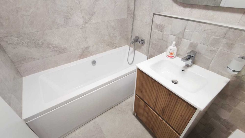 Proprietar, apartament 2 camere prima închiriere, situat în zona Ion Mihalache, sector 1, București