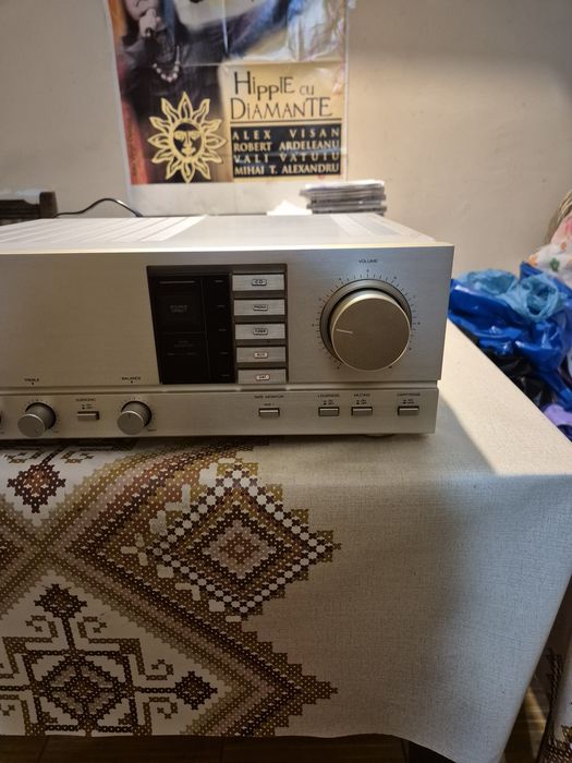 Akai am 32 statie  (akai sony)