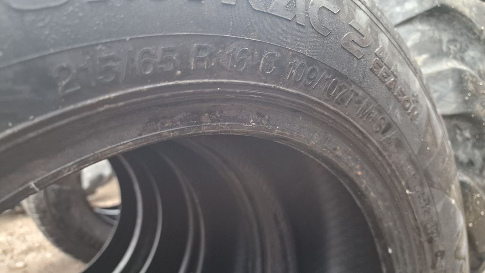 Anvelope 215/65R16C marca Vredestein, DOT 2024,M +S, 8 mm