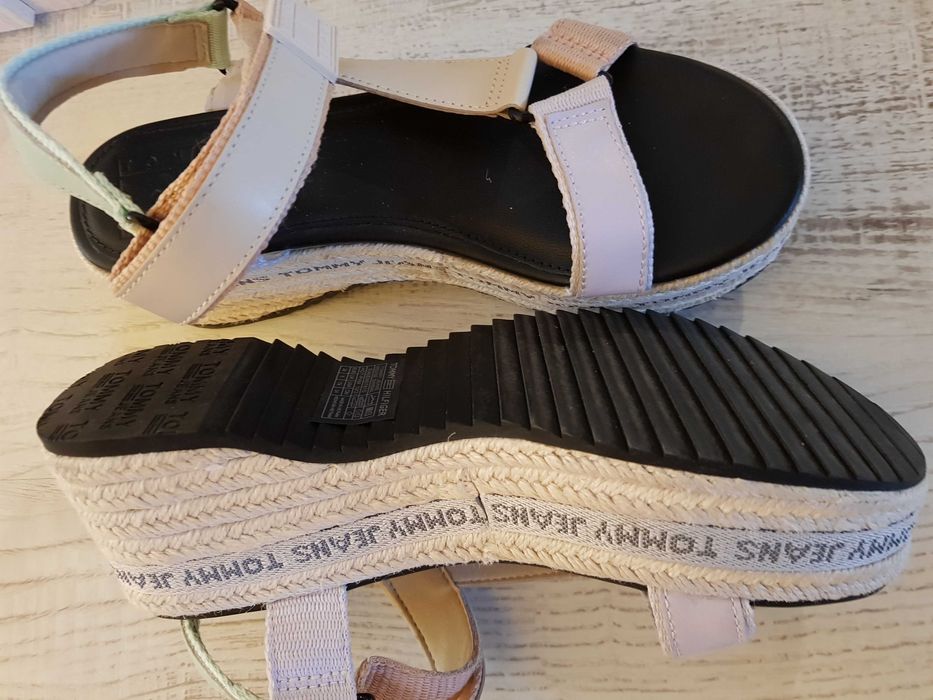 Tommy Hilfiger  сандали