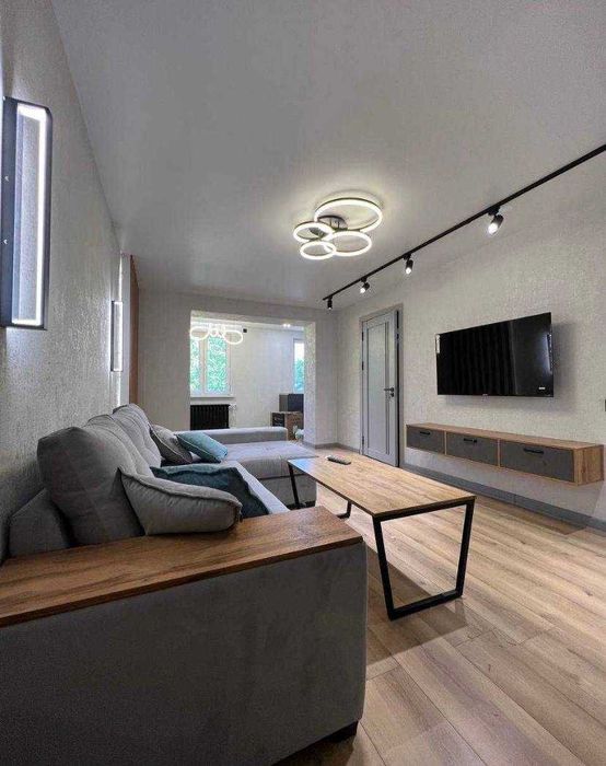 R17! Сдаётся квартира 2/2/4 на Мирабадском, на Чехова Ойбек!