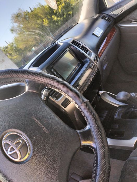 Продам Toyota Land Cruiser Prado 2008 г