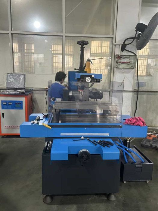 Обучение операторов фрезерных станков с ЧПУ, Электроэрозия с ЧПУ