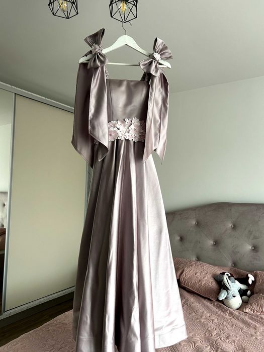 Rochie de banchet sau nunta