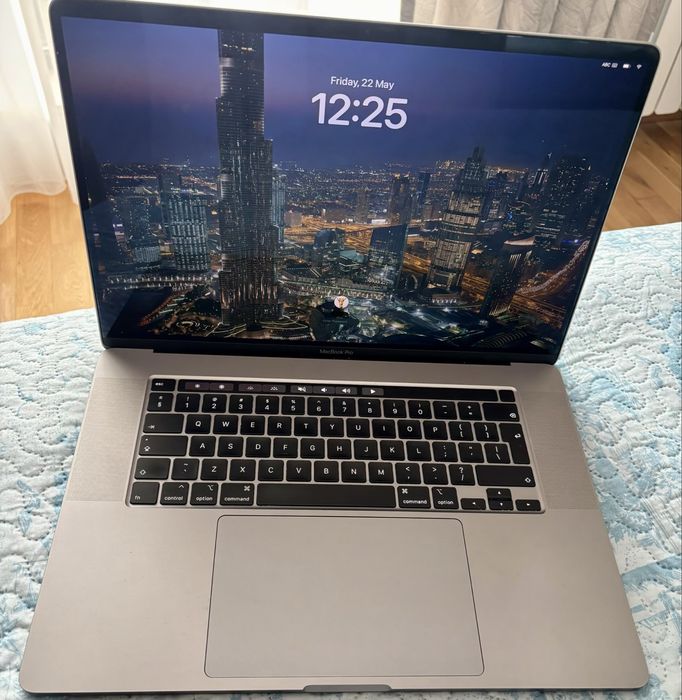 MacBook Pro 16-inch (2019)
