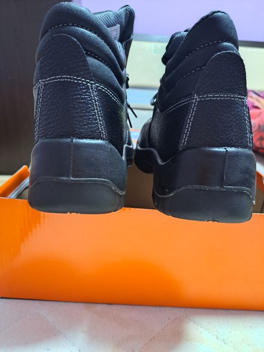 Мъжки обувки-боти-есенни-зимни 42