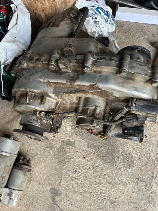 Продам раздатку Уаз патриот