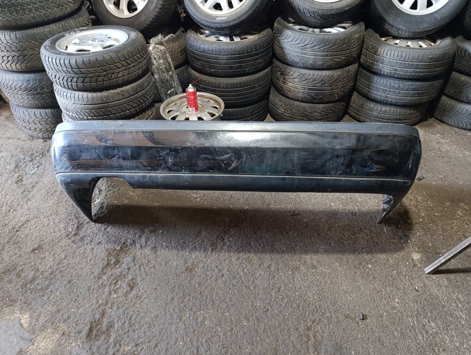 Бампер задний на Мерседес W202