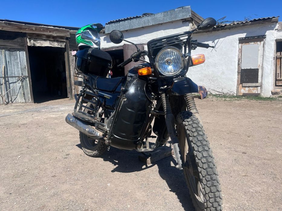 Мотоцикл 200 куб