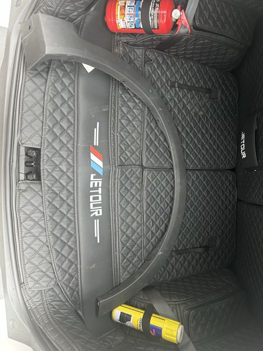 Батон на jetour x70