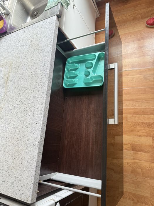 Кухонный гарнитур, кухня с плитой