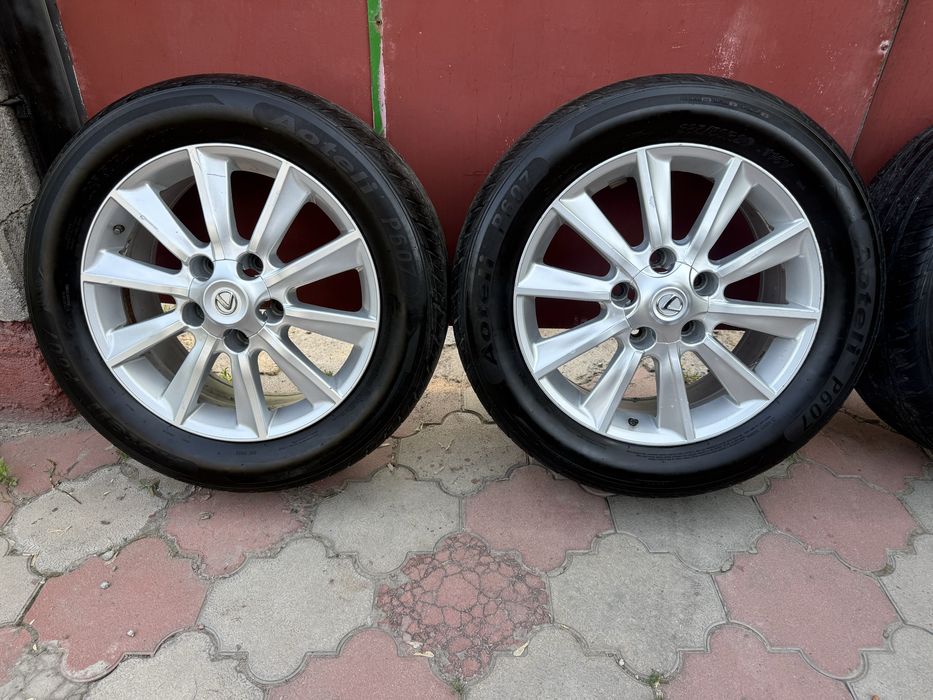 Продам комплект дисков на Lexus