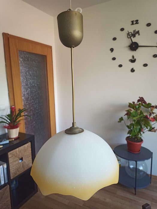 Употребяван абажур със стъклен плафон - Отлично състояние, изгодно