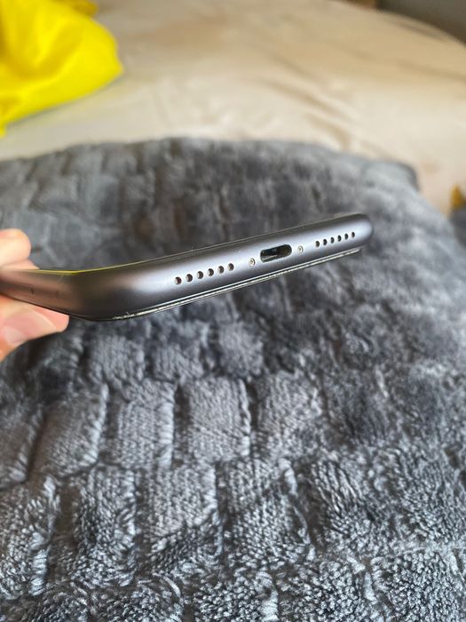 iPhone 11 Black 64gb