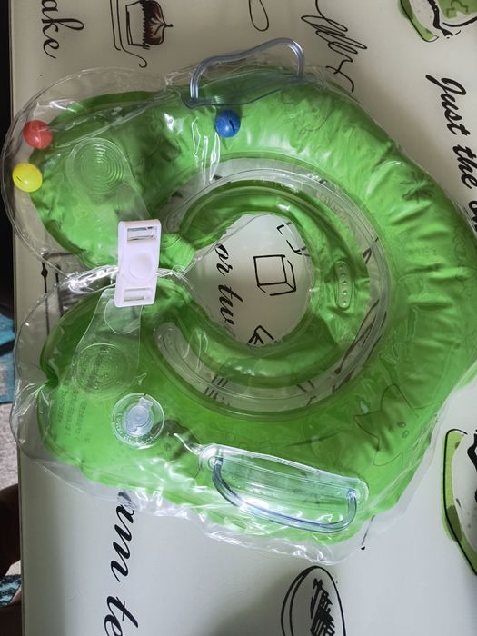 Colac de înot pentru gat bebelusi