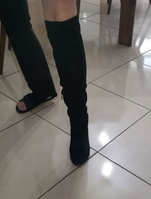 Vând cizme lungi, piele întoarsă, 38