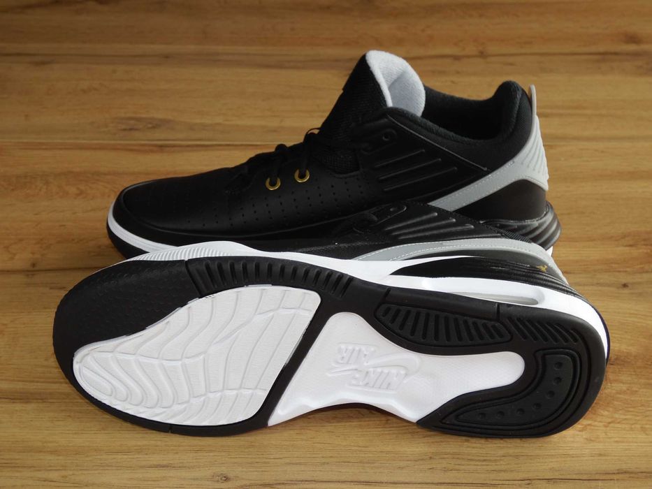 Нови! AIR Jordan Max Aura 5 “Black Metallic Gold - 43 номер Оригинални