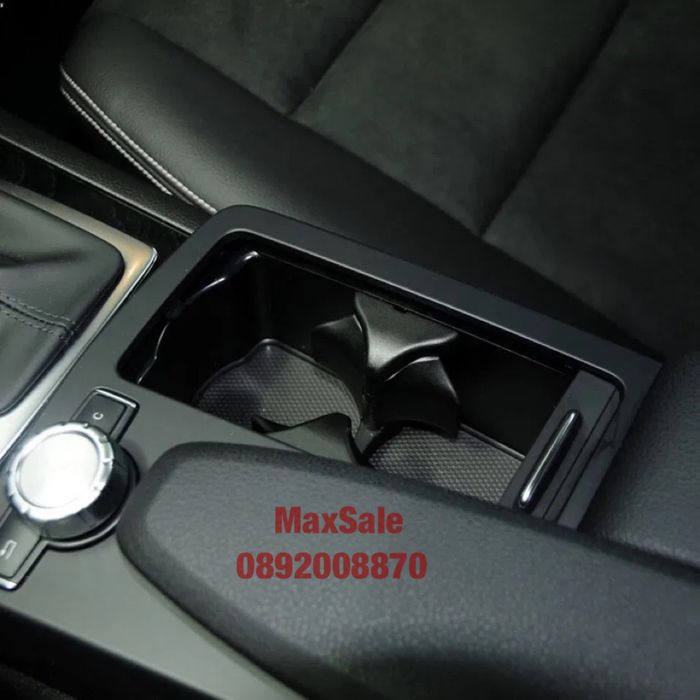 Подлакътник панел Mercedes benz w204 C W212 W207 cl amg cup holder