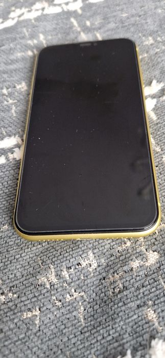 Продам IPhone 11, 128Mb, акб 74%.