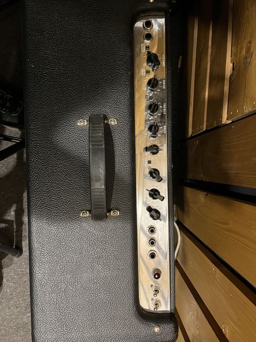 Amplificator - Fender hot rod deluxe 2800 RON