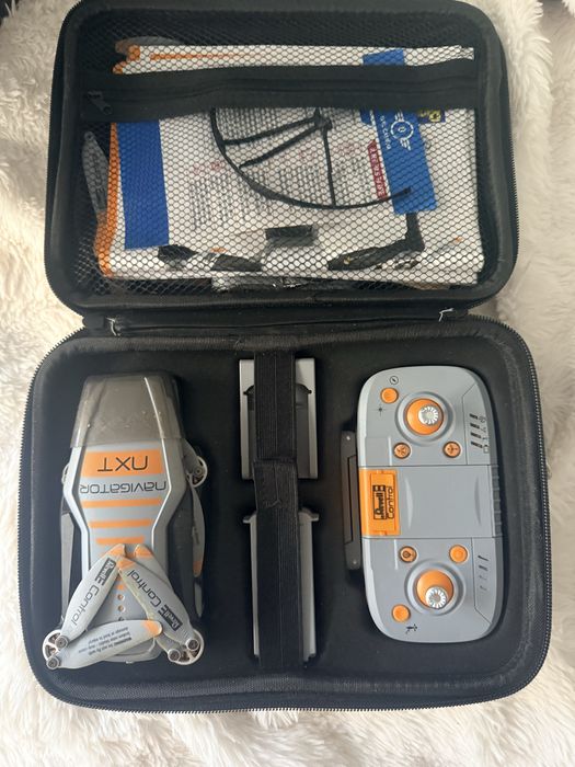 Vand drona Revell Control