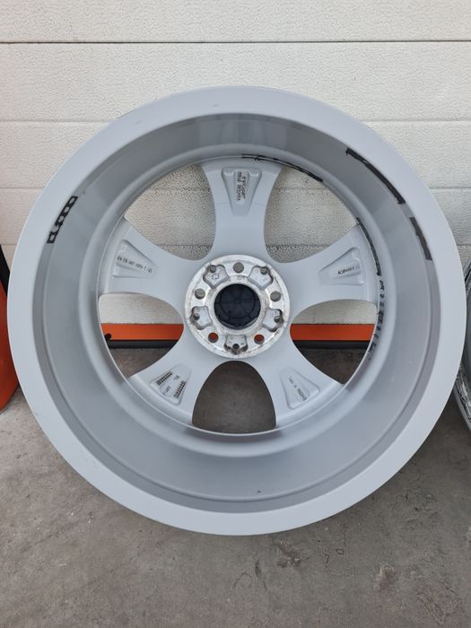 Оригинални джанти за МЕРЦЕДЕС MERCEDES R18 5x112 ET38 8J