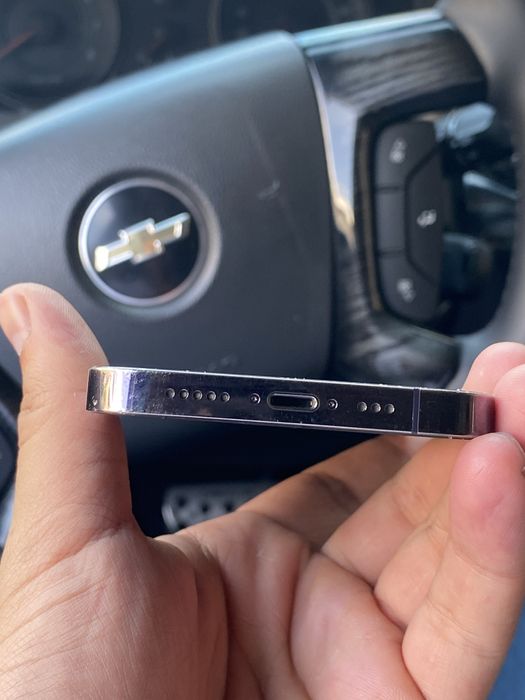 IPhone 14 Pro 128 tali zor holatda 77%