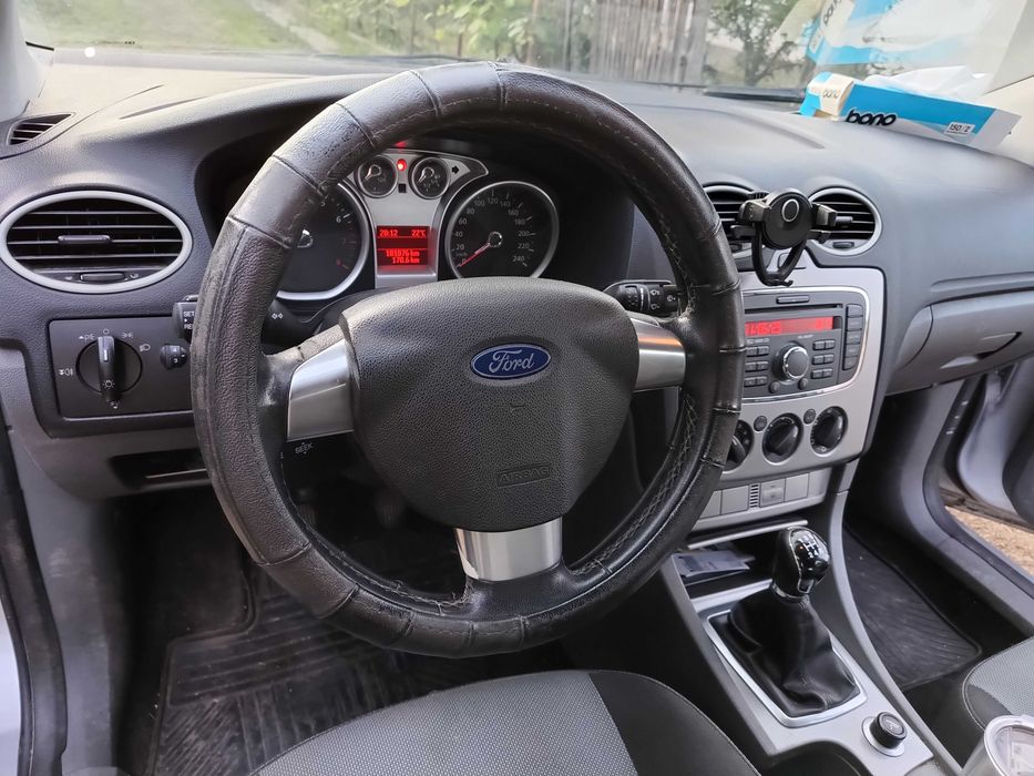 FORD Focus 2010 — imagine 4