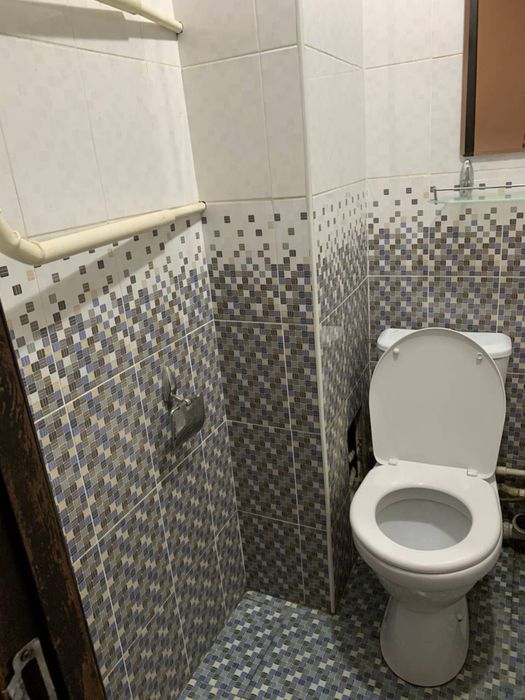 Bez makler G’alaba bog’ini oldida uy