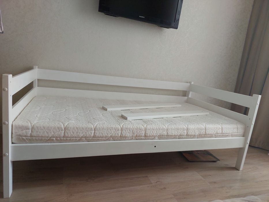 Продам детскую кровать