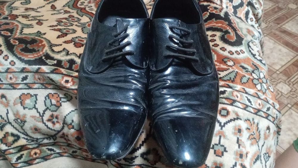 Продам Лакировный туфли