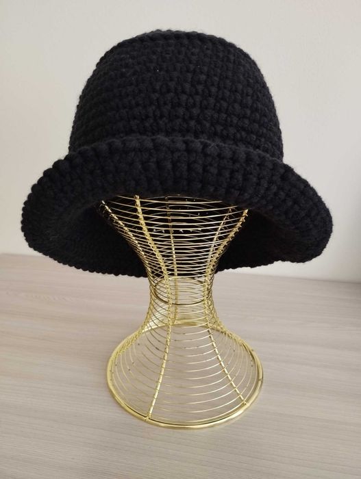 Шляпки теплые, ручная работа