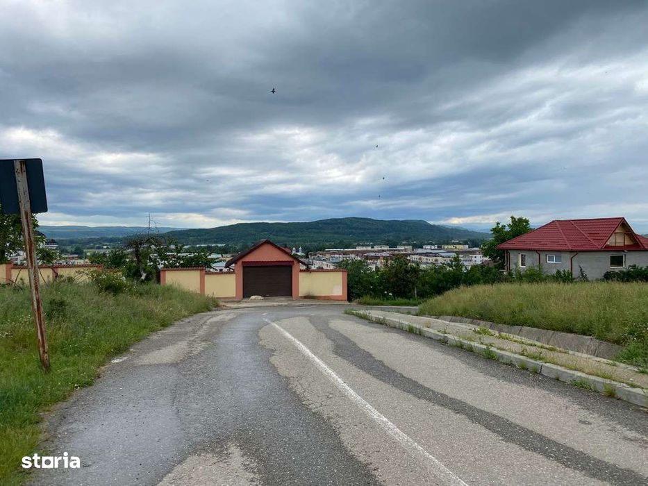 Vand Teren Intravilan Mioveni, 450 mp, langa blocuri