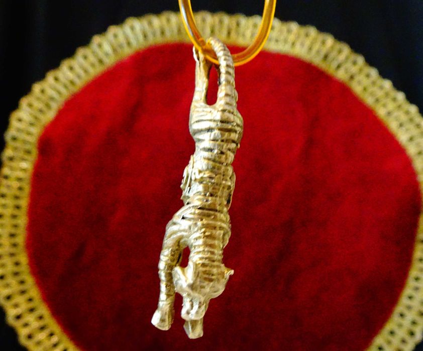 Колие с бронзова висулка Тигър и сребро 925.