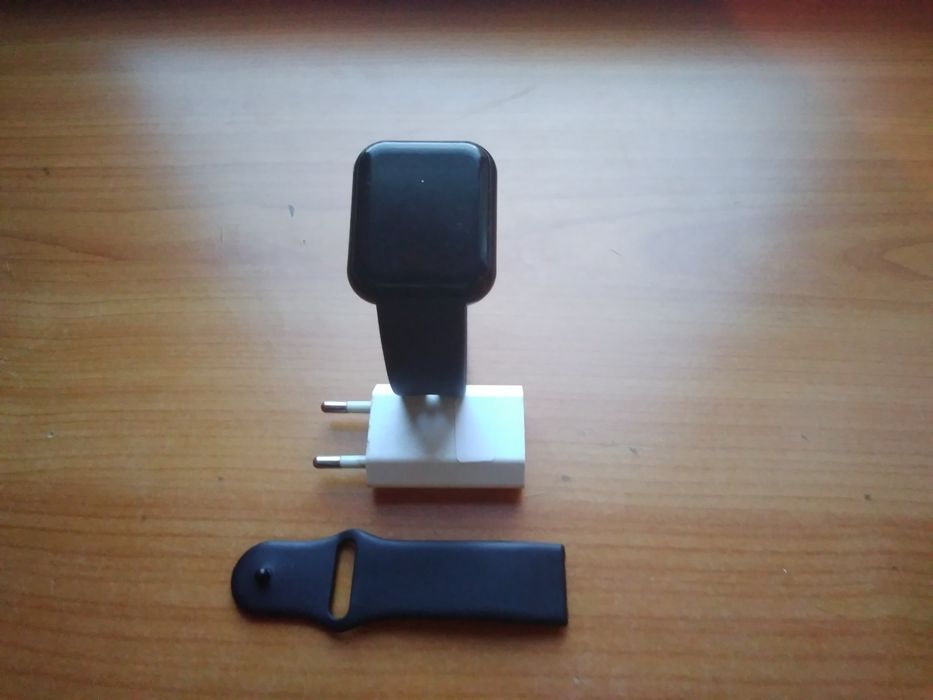 Страхотна фитнес смарт гривна и смарт часовник FIT PRO