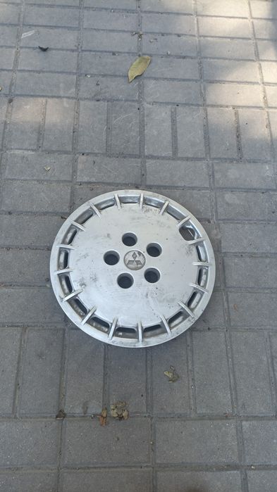 колпаки на мицубиси