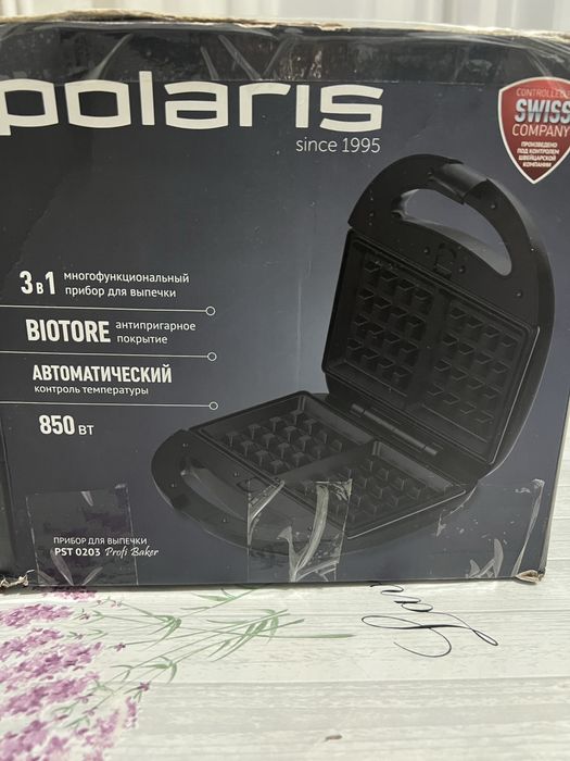 Вафельница Polaris