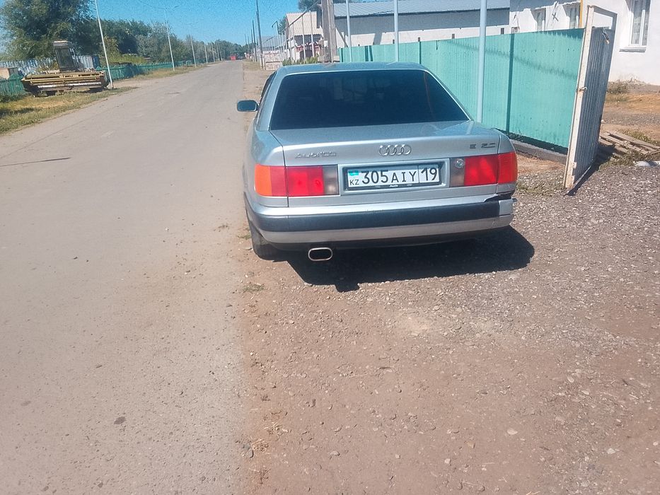 Продам ауди срочьно нужны деньги.